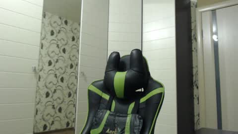 Alex online show from February 8, 2:49 pm