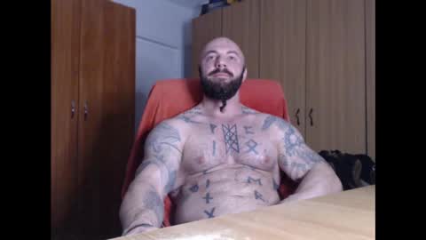 Snapshot of strongivan chatting on February 28, 5:04 am StrongIvan online show from February 28, 5:04 am