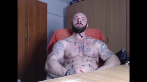 Snapshot of strongivan chatting on February 26, 7:42 pm StrongIvan online show from February 26, 7:42 pm