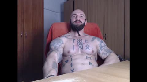 Snapshot of strongivan chatting on February 2, 7:52 am StrongIvan online show from February 2, 7:52 am