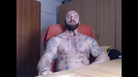 Snapshot of strongivan chatting on February 17, 6:42 am StrongIvan online show from February 17, 6:42 am