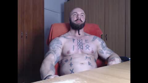 Snapshot of strongivan chatting on January 31, 6:57 pm StrongIvan online show from January 31, 6:57 pm
