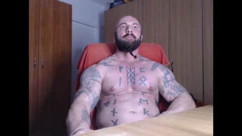 Snapshot of strongivan chatting on February 7, 7:06 pm StrongIvan online show from February 7, 7:06 pm