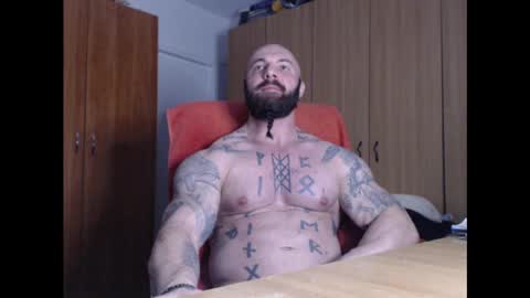 Snapshot of strongivan chatting on February 10, 7:28 pm StrongIvan online show from February 10, 7:28 pm