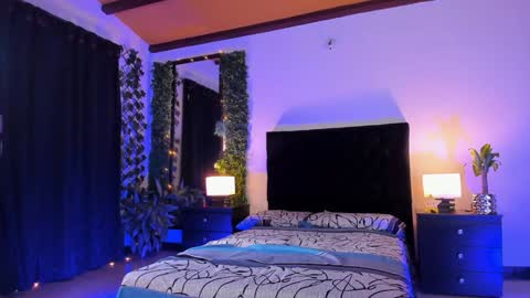 Snapshot of strosa_ chatting on February 2, 4:00 pm strosa_ online show from February 2, 4:00 pm