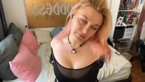 goddess online show from July 4, 7:45 am