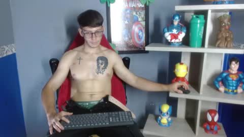 Snapshot of stuart_white chatting on September 10, 8:21 pm stuart_white online show from September 10, 8:21 pm