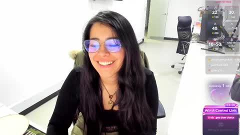 Snapshot of studcb_ chatting on March 4, 5:32 am studcb_ online show from March 4, 5:32 am
