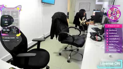 Snapshot of studcb_ chatting on September 19, 9:18 pm studcb_ online show from September 19, 9:18 pm