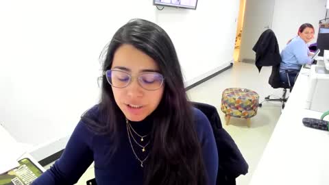 Snapshot of studcb_ chatting on January 27, 4:33 pm studcb_ online show from January 27, 4:33 pm