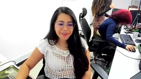 Snapshot of studcb_ chatting on February 1, 8:16 pm studcb_ online show from February 1, 8:16 pm