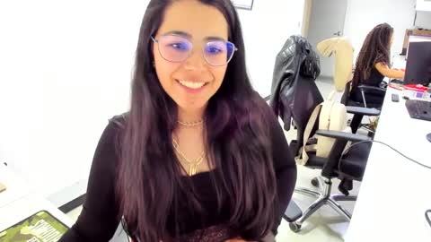 Snapshot of studcb_ chatting on February 4, 10:55 pm studcb_ online show from February 4, 10:55 pm