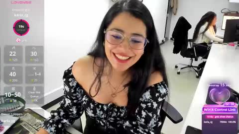 Snapshot of studcb_ chatting on March 8, 11:18 pm studcb_ online show from March 8, 11:18 pm
