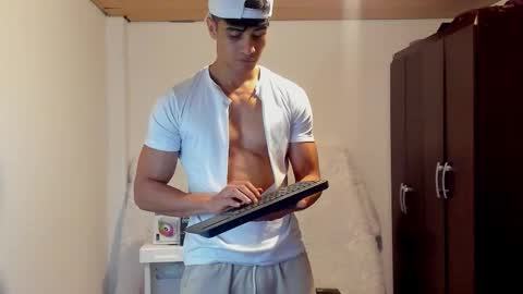 stylish men online show from October 2, 12:59 pm