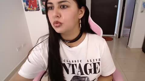Snapshot of sub_nezuko_69 chatting on February 26, 4:49 pm sub_nezuko_69 online show from February 26, 4:49 pm