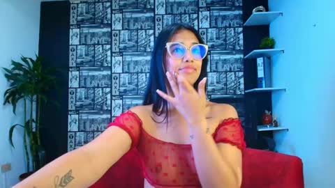 sub_scarlett_ online show from March 5, 10:41 pm