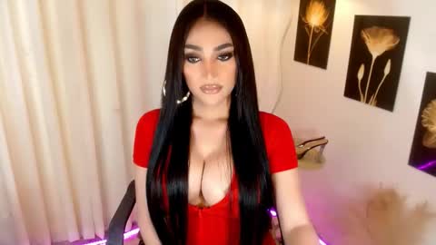 ISABEL online show from December 15, 3:46 am