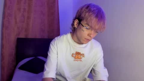 nico online show from April 2, 7:43 pm