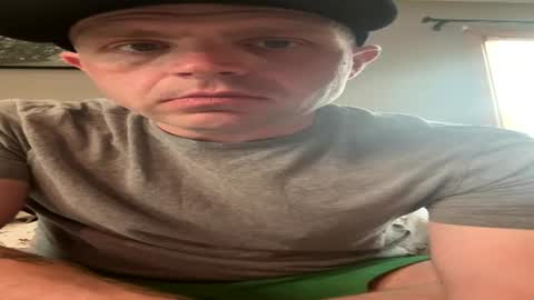 submissivebrett381 online show from July 12, 5:38 pm