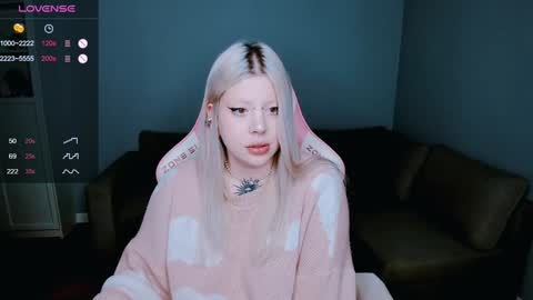 Snapshot of succubus_leslie chatting on January 1, 1:58 am succubus_leslie online show from January 1, 1:58 am