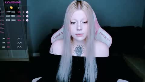 succubus_leslie online show from September 27, 12:19 am