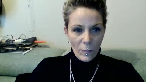 sucrette5629 online show from January 25, 1:19 pm