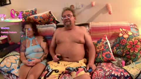 suenixon online show from October 10, 10:03 pm