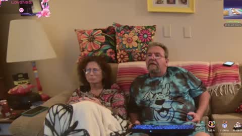 suenixon online show from September 19, 11:51 pm