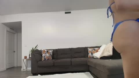 suerrab3304 online show from September 17, 1:31 am