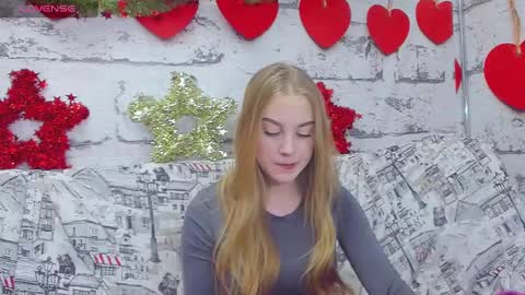 lizzy online show from December 20, 11:10 am