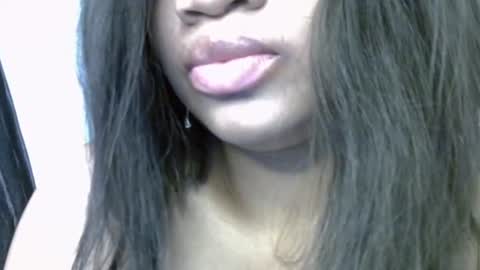 Ella online show from February 20, 8:22 pm