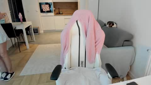 Kinga online show from December 4, 4:12 am