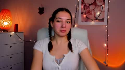 Snapshot of sugar_xmegan chatting on February 24, 10:59 am Megan online show from February 24, 10:59 am