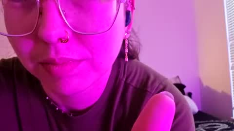 sugarlilypoison online show from June 16, 4:16 am