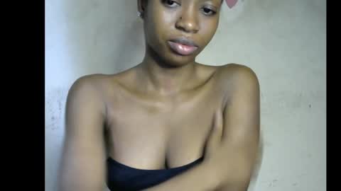 Bella online show from December 18, 8:42 am