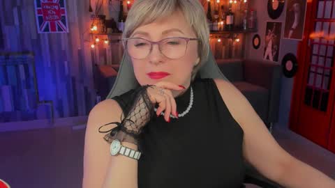 Vivien online show from February 13, 4:17 pm