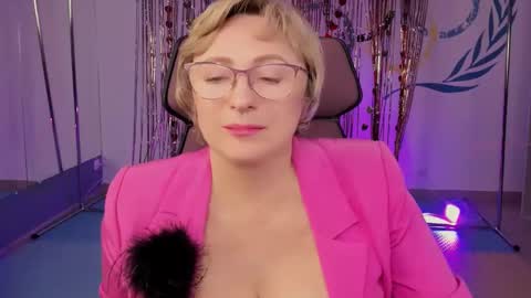 Vivien online show from February 26, 12:16 pm