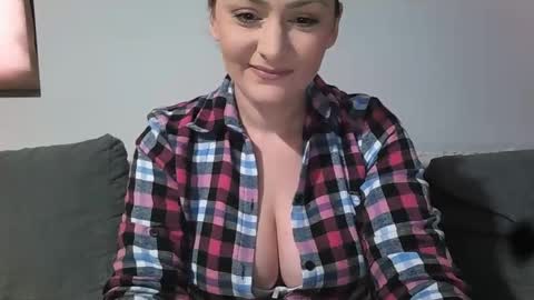 SugarYas online show from December 10, 10:38 am