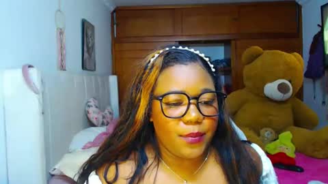 Snapshot of suggarbaby1 chatting on February 23, 9:11 am Cami Back in 2 hours online show from February 23, 9:11 am