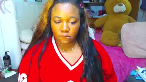 Snapshot of suggarbaby1 chatting on March 3, 5:31 am Cami Back in 2 hours online show from March 3, 5:31 am