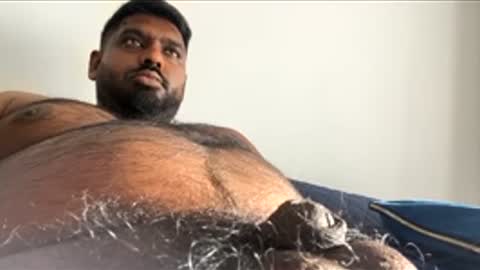 Let me be your knight that saves you online show from April 17, 9:50 pm