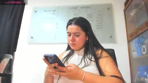 summer_girls01 online show from December 6, 4:30 am