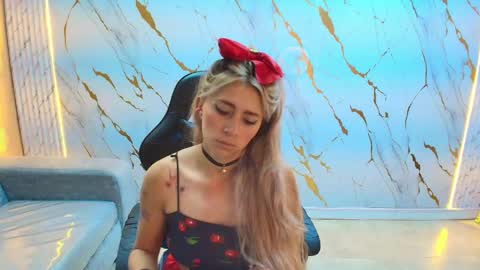 Summer online show from April 17, 2:52 pm