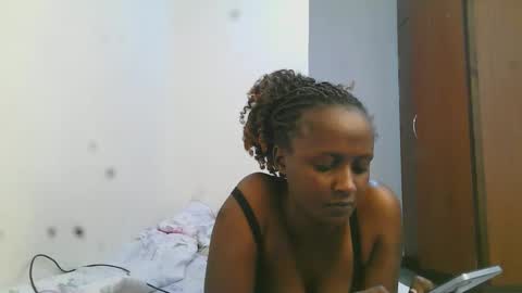 summerdew online show from March 28, 12:06 pm