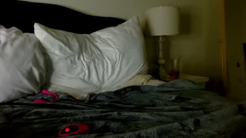 Snapshot of summerishotter chatting on February 11, 2:57 am Amber online show from February 11, 2:57 am