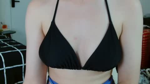 Snapshot of summerrrrrrrrr chatting on March 4, 4:52 pm The real sugar baby Sam Summer online show from March 4, 4:52 pm