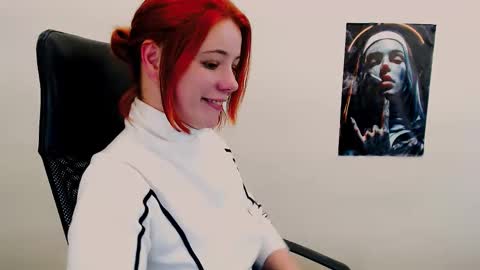 Snapshot of sun_lovely chatting on March 4, 8:57 am Alexi online show from March 4, 8:57 am