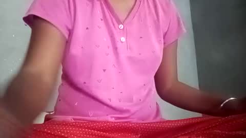 sunali_jain03 online show from April 19, 1:39 am