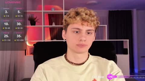 Emilio online show from December 14, 2:44 am