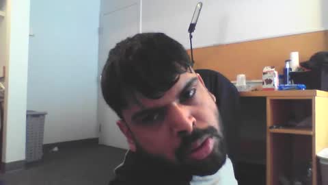 Snapshot of sundoog chatting on March 3, 6:03 pm Sundoog online show from March 3, 6:03 pm